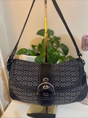 Vintage y2k coach canvas signature medium hobo